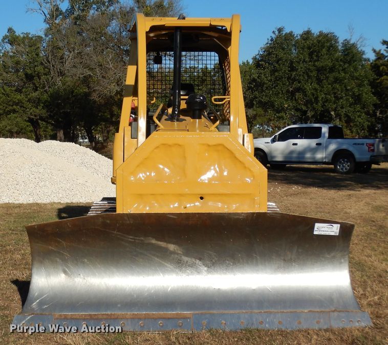 image for item DI8547 2006 Caterpillar D4G XL  dozer