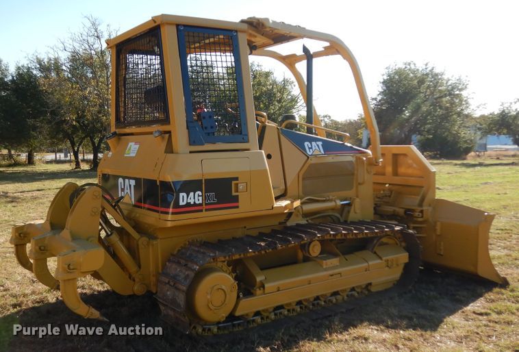 image for item DI8547 2006 Caterpillar D4G XL  dozer