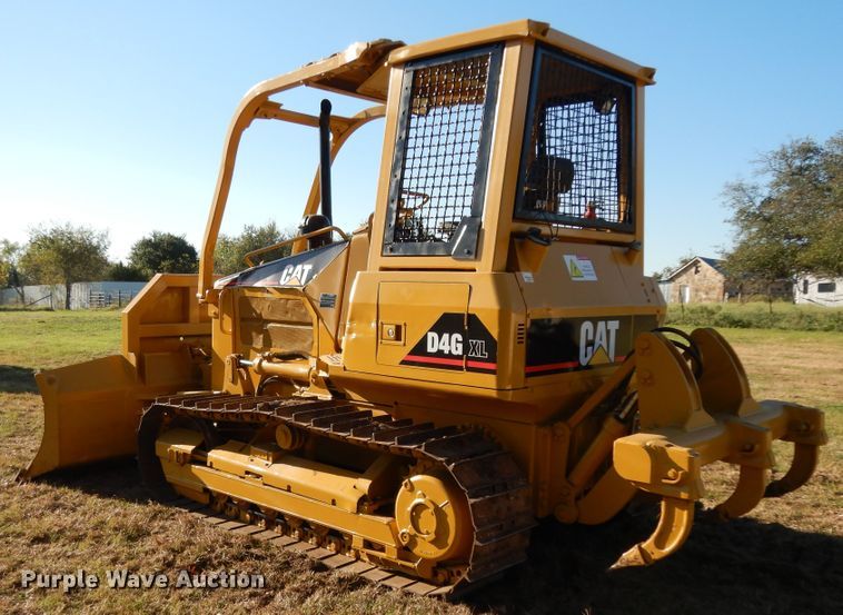 image for item DI8547 2006 Caterpillar D4G XL  dozer