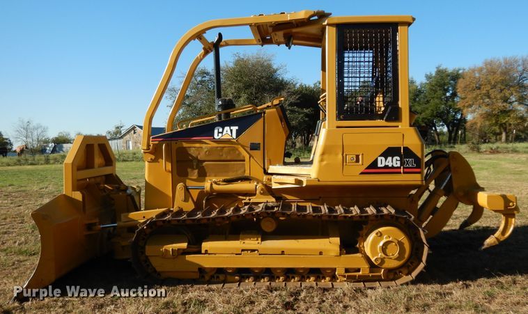image for item DI8547 2006 Caterpillar D4G XL  dozer