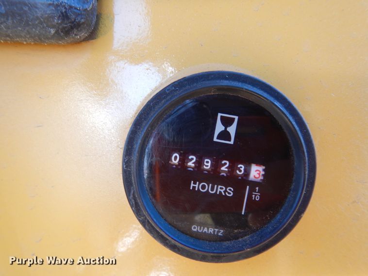 image for item DI8547 2006 Caterpillar D4G XL  dozer