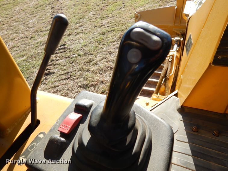 image for item DI8547 2006 Caterpillar D4G XL  dozer