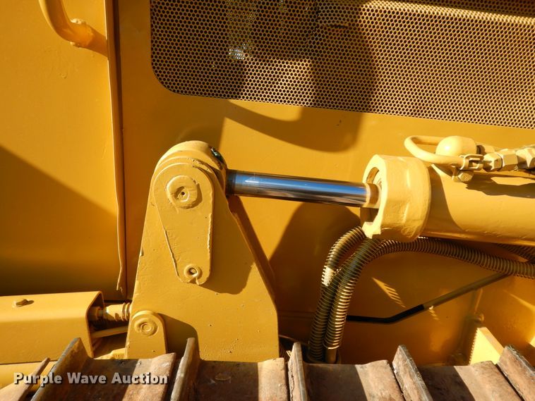 image for item DI8547 2006 Caterpillar D4G XL  dozer