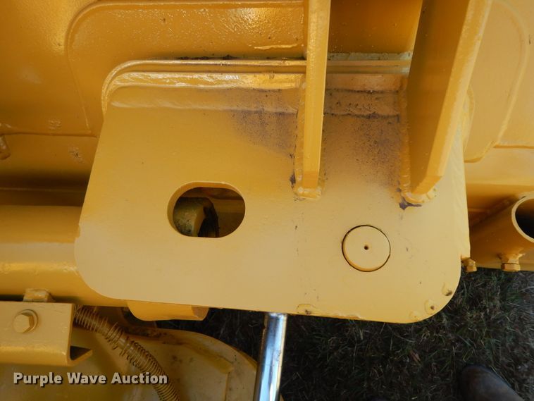 image for item DI8547 2006 Caterpillar D4G XL  dozer