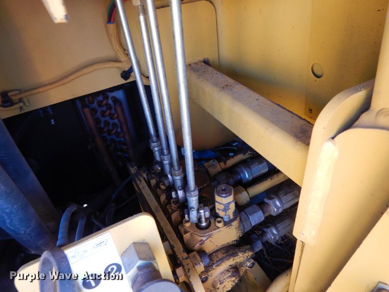 image for item DI8547 2006 Caterpillar D4G XL  dozer