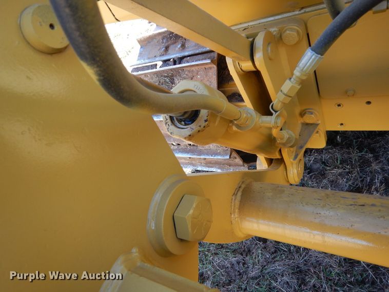 image for item DI8547 2006 Caterpillar D4G XL  dozer