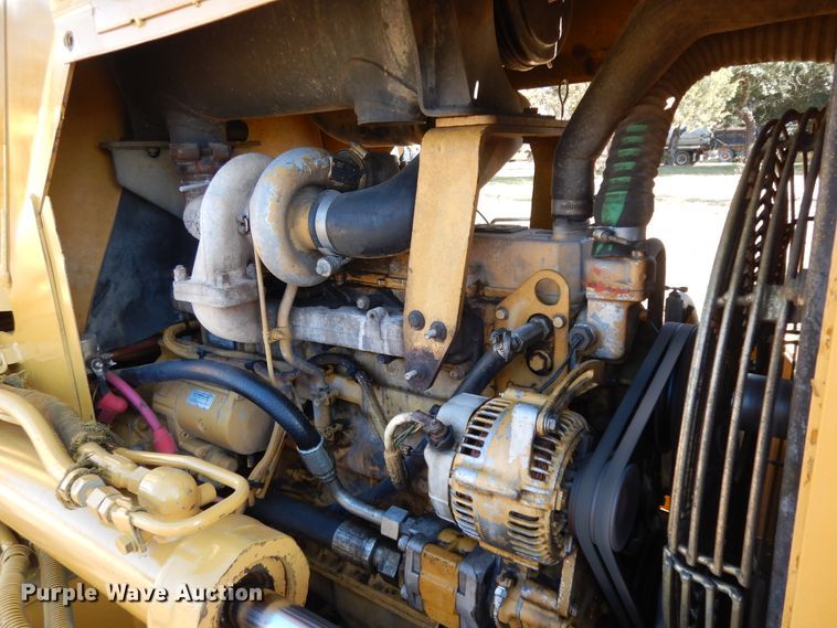 image for item DI8547 2006 Caterpillar D4G XL  dozer