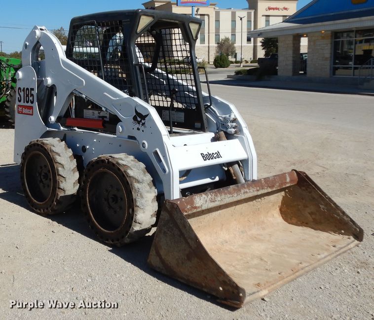 image for item DI8549 2011 Bobcat S185  skid steer loader