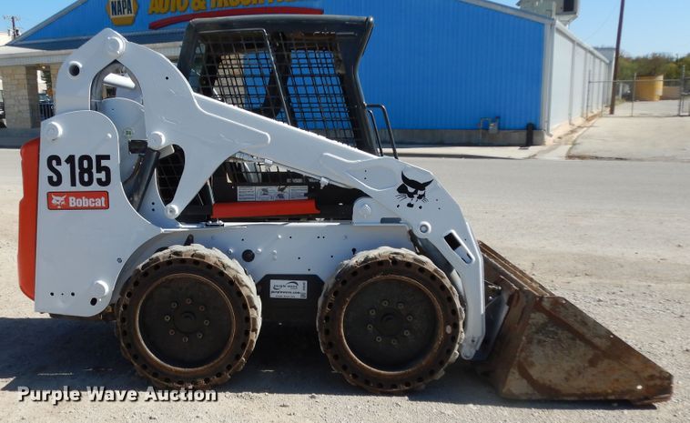 image for item DI8549 2011 Bobcat S185  skid steer loader