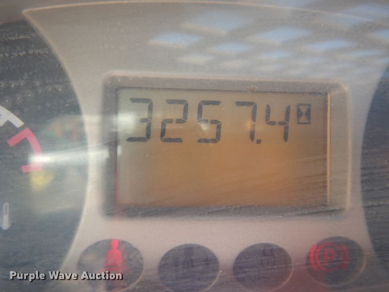 image for item DI8549 2011 Bobcat S185  skid steer loader