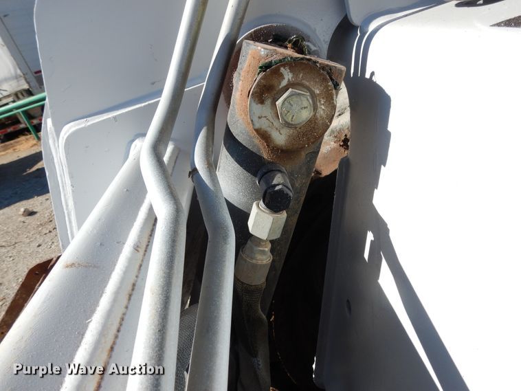 image for item DI8549 2011 Bobcat S185  skid steer loader