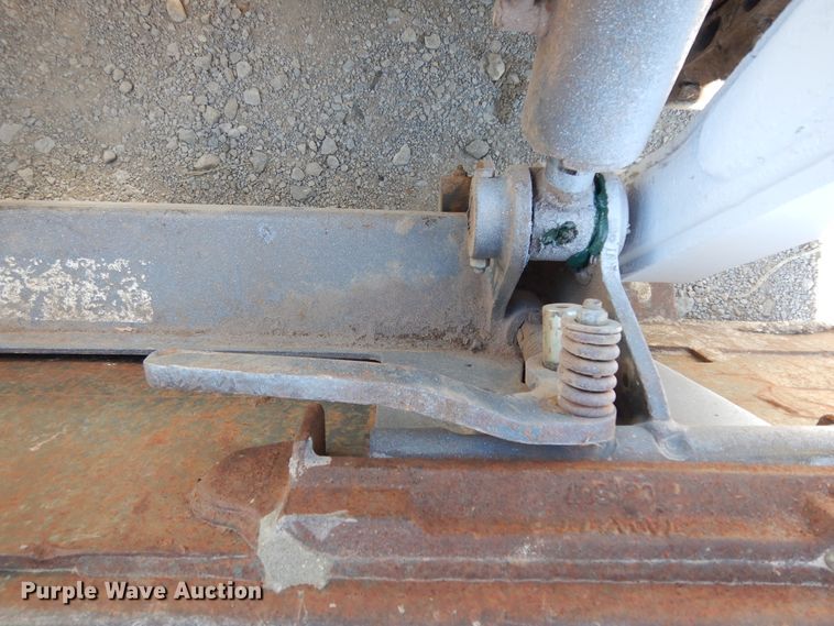 image for item DI8549 2011 Bobcat S185  skid steer loader