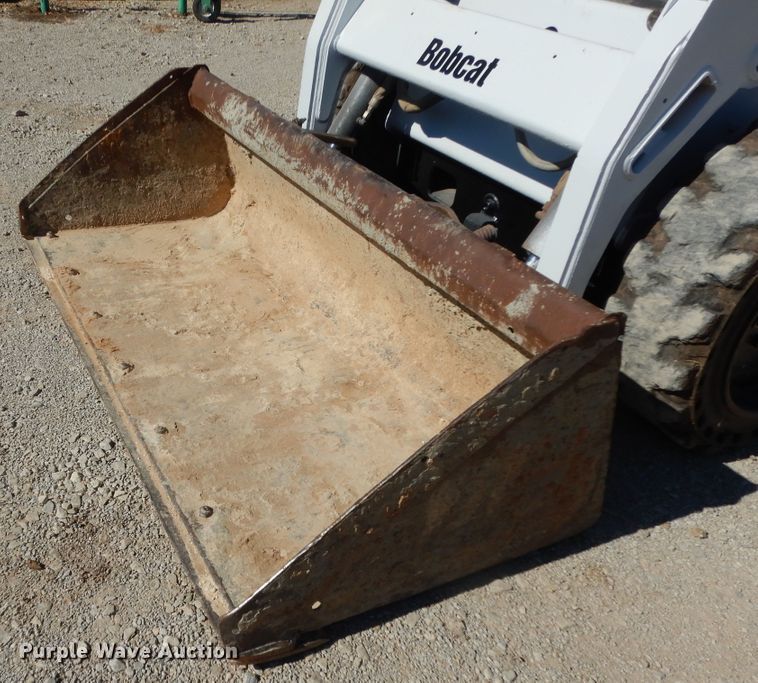 image for item DI8549 2011 Bobcat S185  skid steer loader