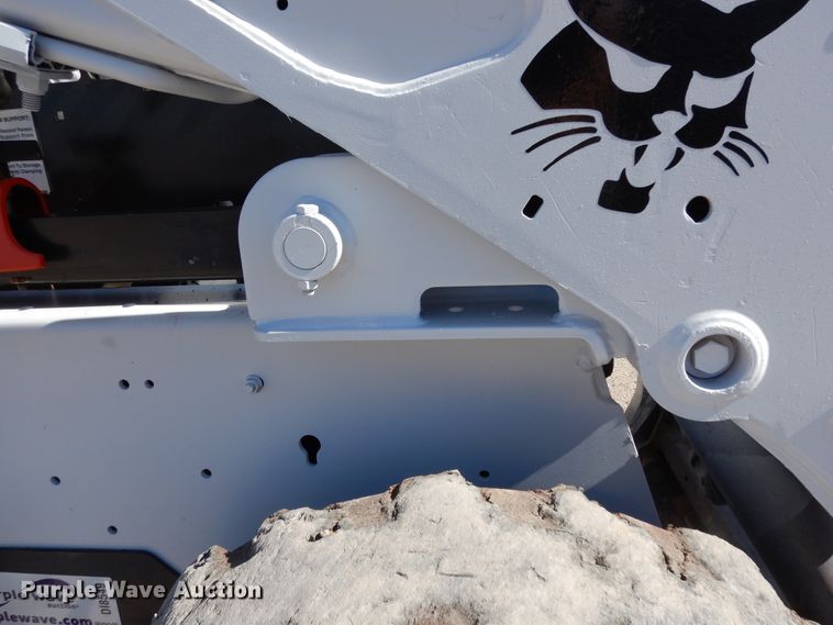 image for item DI8549 2011 Bobcat S185  skid steer loader