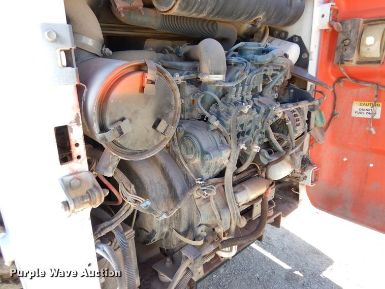 image for item DI8549 2011 Bobcat S185  skid steer loader