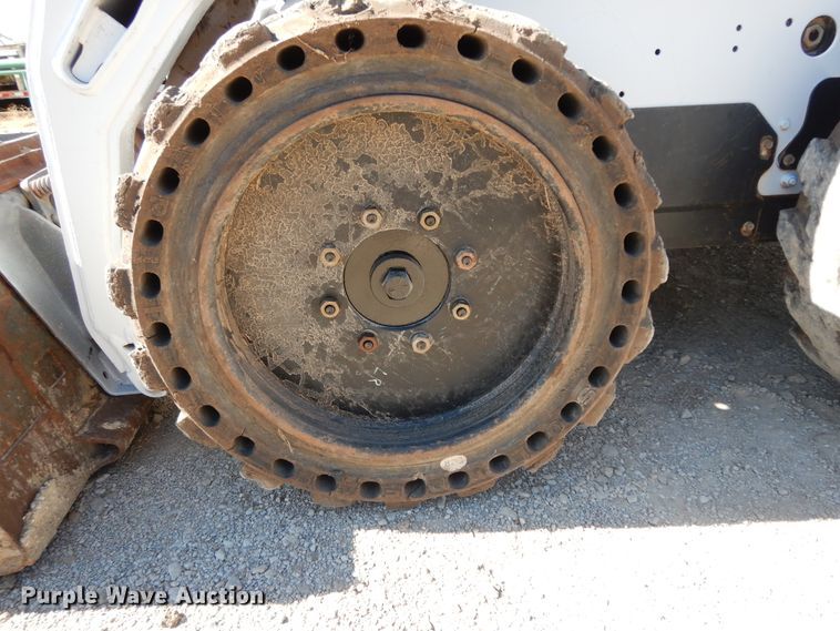 image for item DI8549 2011 Bobcat S185  skid steer loader