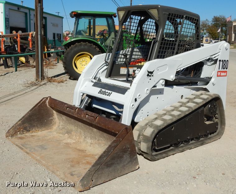 image for item DI8551 2008 Bobcat T180  tracked skid steer loader