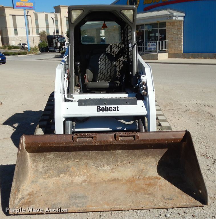 image for item DI8551 2008 Bobcat T180  tracked skid steer loader