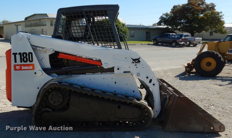 image for item DI8551 2008 Bobcat T180  tracked skid steer loader