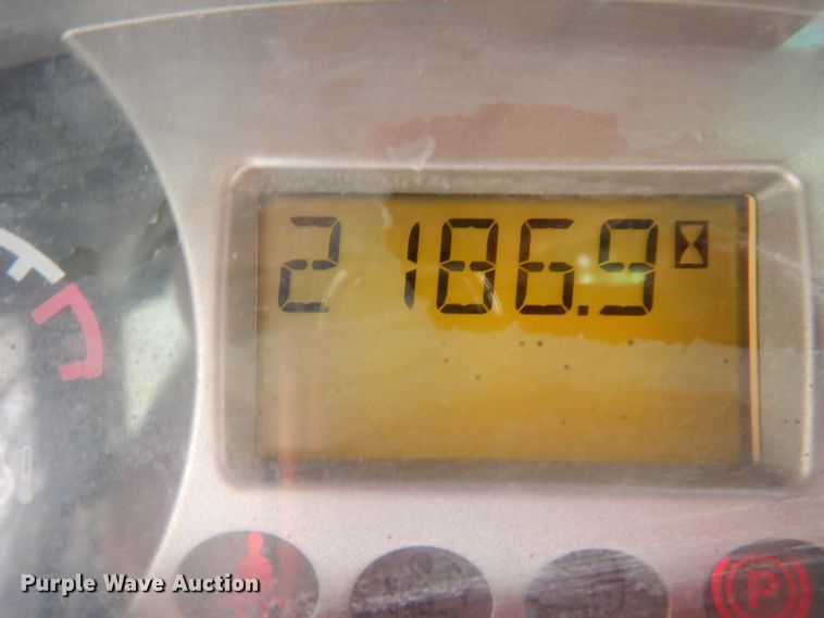 image for item DI8551 2008 Bobcat T180  tracked skid steer loader