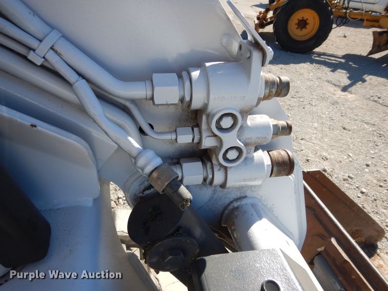 image for item DI8551 2008 Bobcat T180  tracked skid steer loader