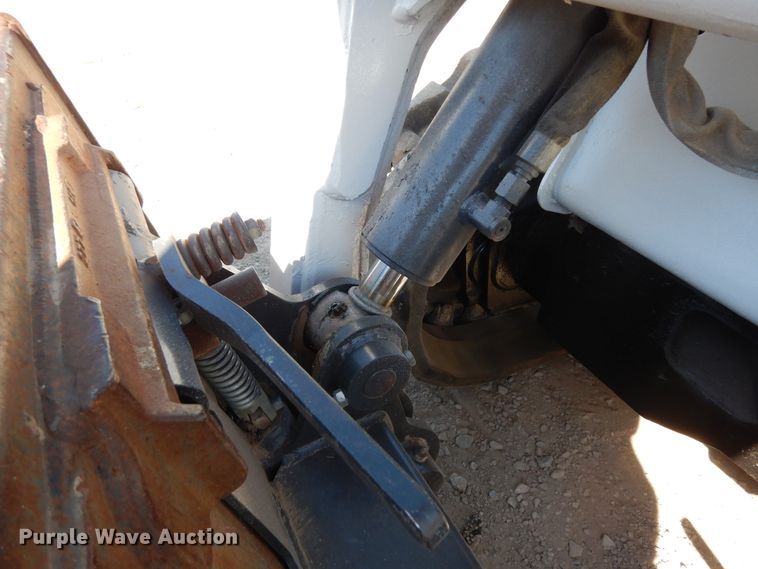 image for item DI8551 2008 Bobcat T180  tracked skid steer loader