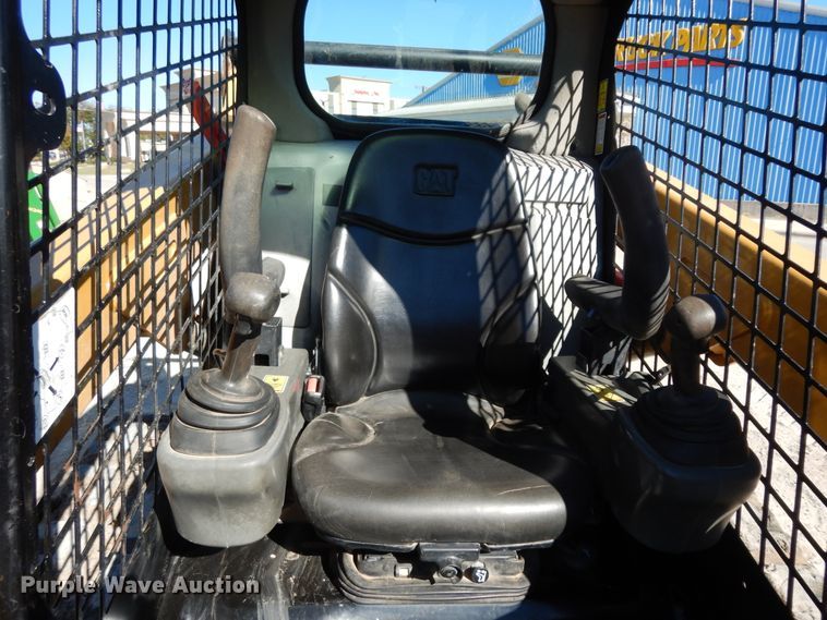 image for item DI8552 2016 Caterpillar 259D  tracked skid steer loader