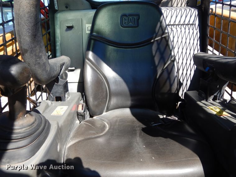 image for item DI8553 2017 Caterpillar 259D  tracked skid steer loader