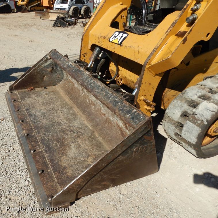 image for item DI8553 2017 Caterpillar 259D  tracked skid steer loader