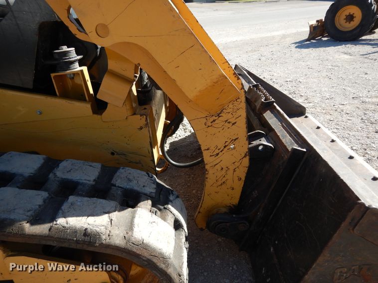 image for item DI8553 2017 Caterpillar 259D  tracked skid steer loader