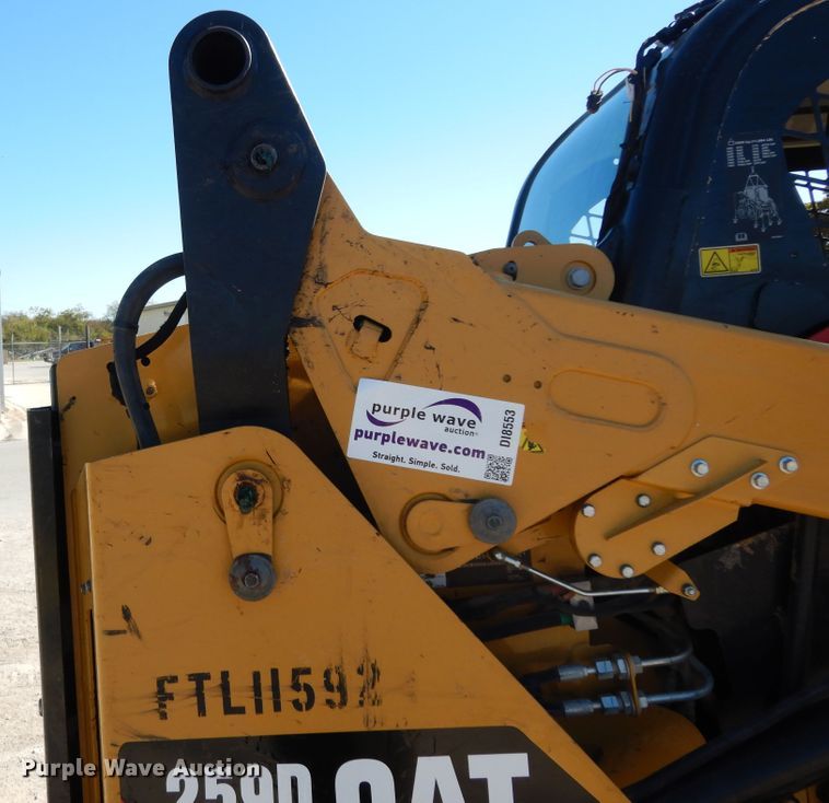 image for item DI8553 2017 Caterpillar 259D  tracked skid steer loader
