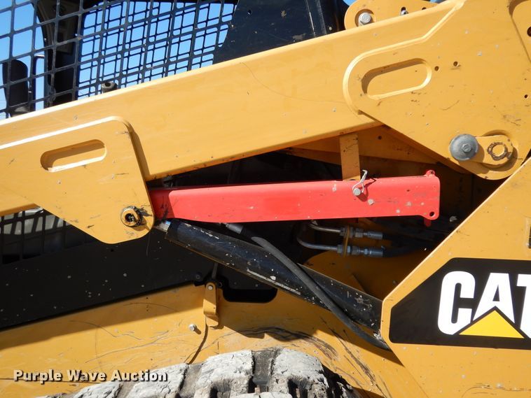 image for item DI8553 2017 Caterpillar 259D  tracked skid steer loader
