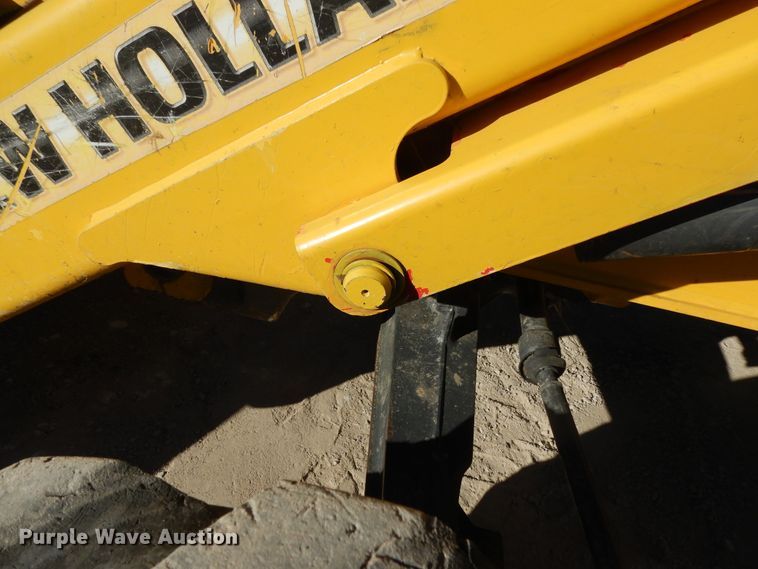 image for item DI8555 2007 New Holland B95  backhoe