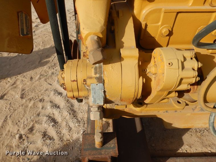 image for item DI8570 Allis Chalmers  engine