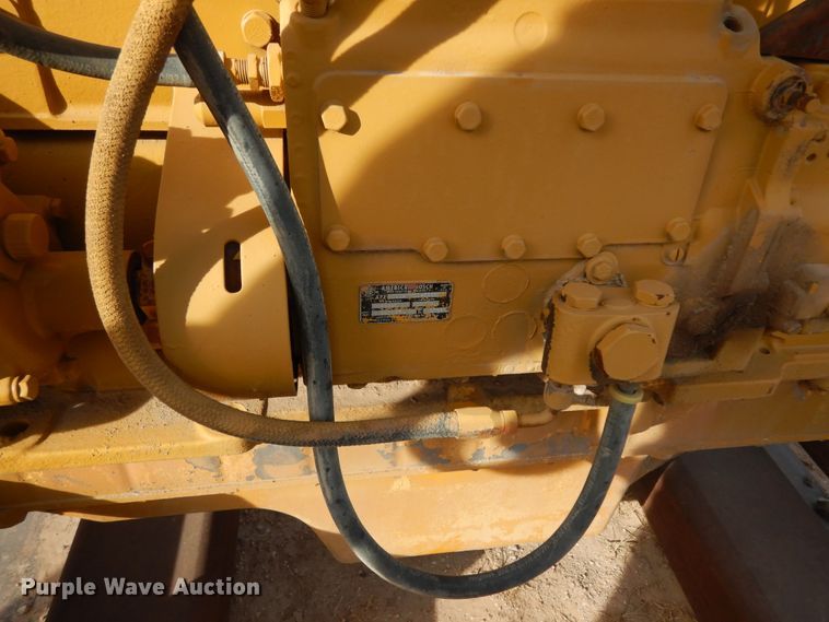 image for item DI8570 Allis Chalmers  engine