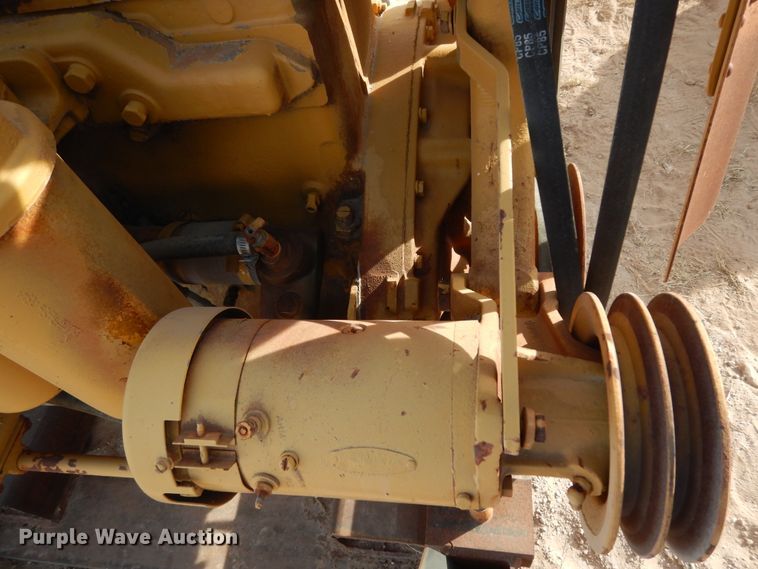 image for item DI8570 Allis Chalmers  engine