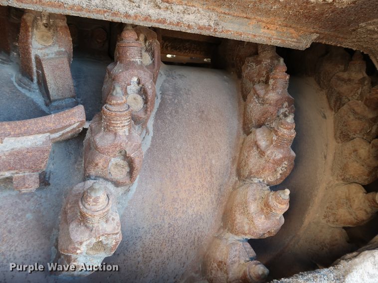 image for item DJ2448 2016 Wirtgen FB2200 HT22 LA15 FCS  cold planer head