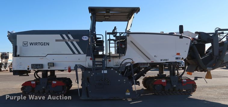 image for item DJ2450 2016 Wirtgen W250i  milling machine