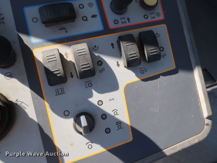 image for item DJ2450 2016 Wirtgen W250i  milling machine