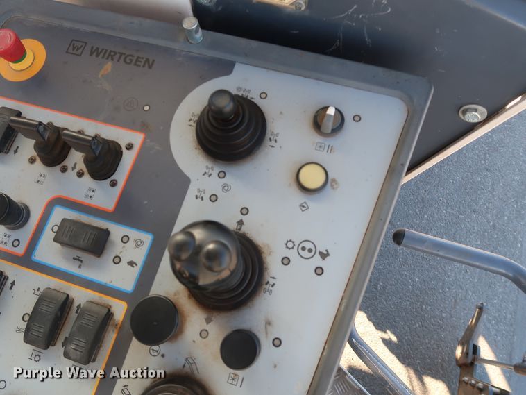 image for item DJ2450 2016 Wirtgen W250i  milling machine