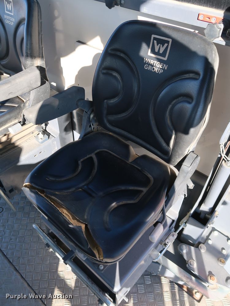 image for item DJ2450 2016 Wirtgen W250i  milling machine