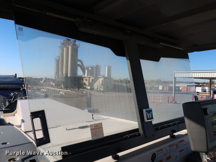 image for item DJ2450 2016 Wirtgen W250i  milling machine