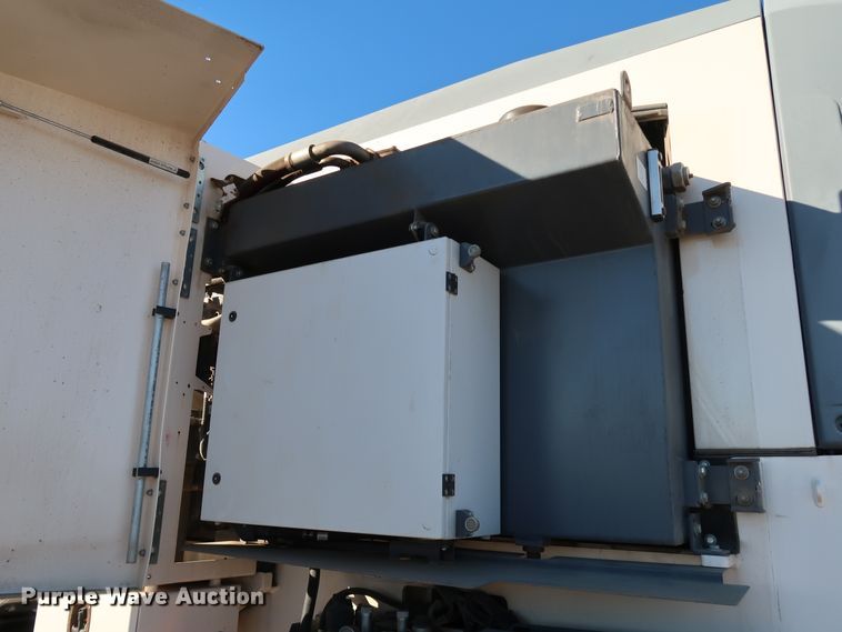 image for item DJ2450 2016 Wirtgen W250i  milling machine