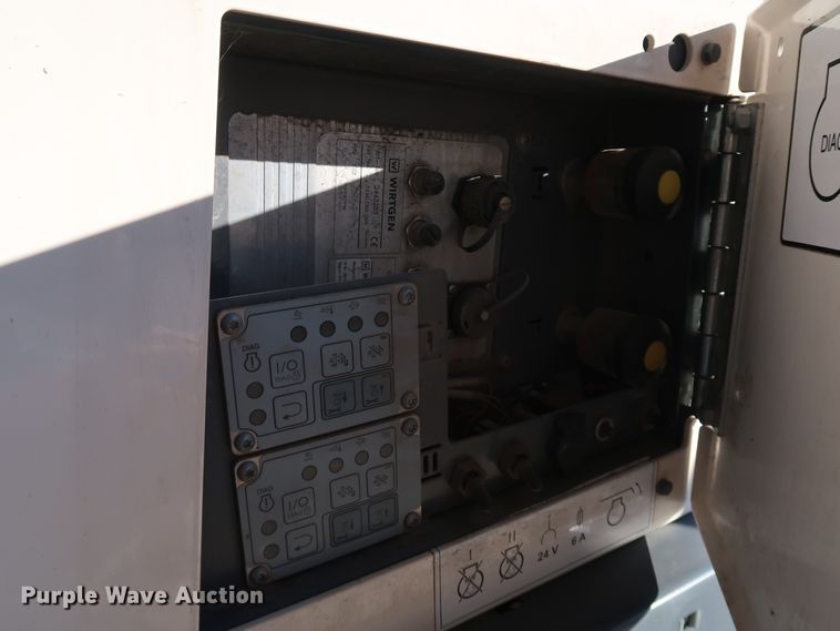 image for item DJ2450 2016 Wirtgen W250i  milling machine