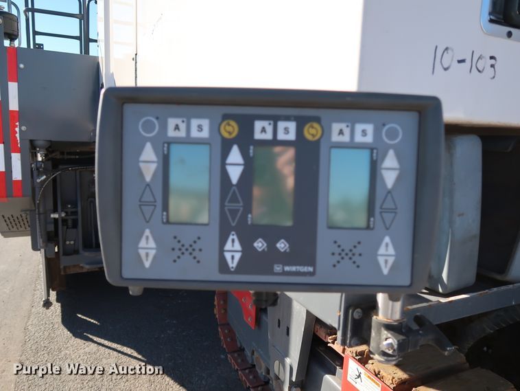 image for item DJ2450 2016 Wirtgen W250i  milling machine