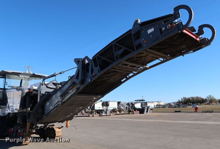 image for item DJ2450 2016 Wirtgen W250i  milling machine