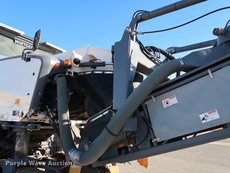 image for item DJ2450 2016 Wirtgen W250i  milling machine