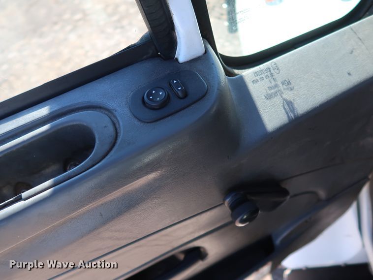 image for item DJ2452 2010 International 7400  oil distributor truck