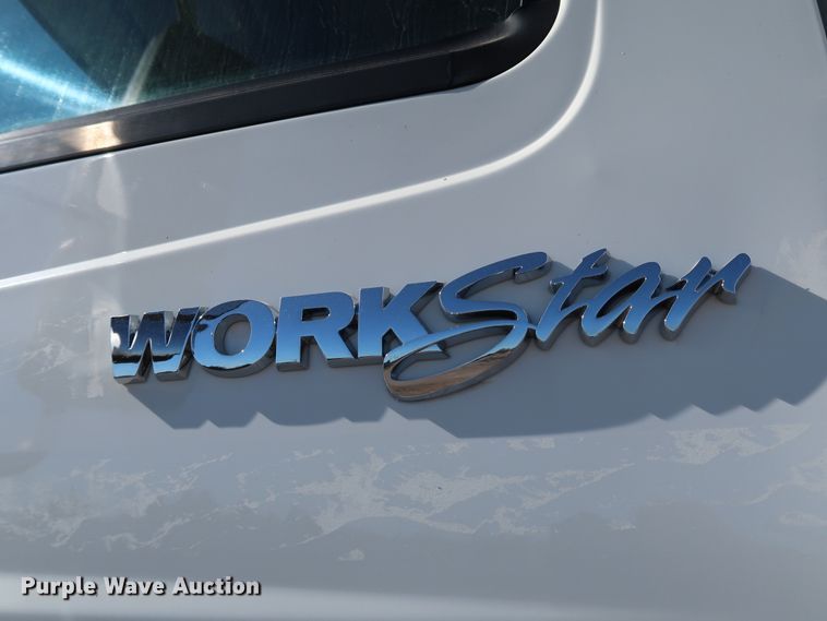 image for item DJ2452 2010 International 7400  oil distributor truck