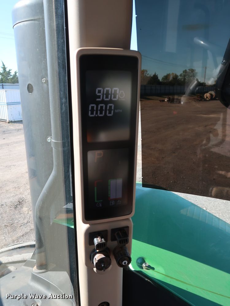 image for item DJ2455 2016 John Deere 9620R Scraper Special  4WD tractor